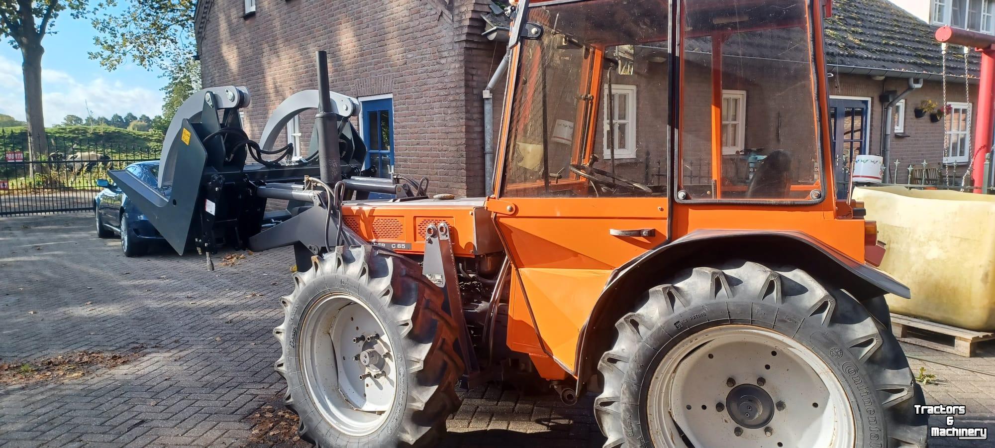Small-track Tractor Holder a 65