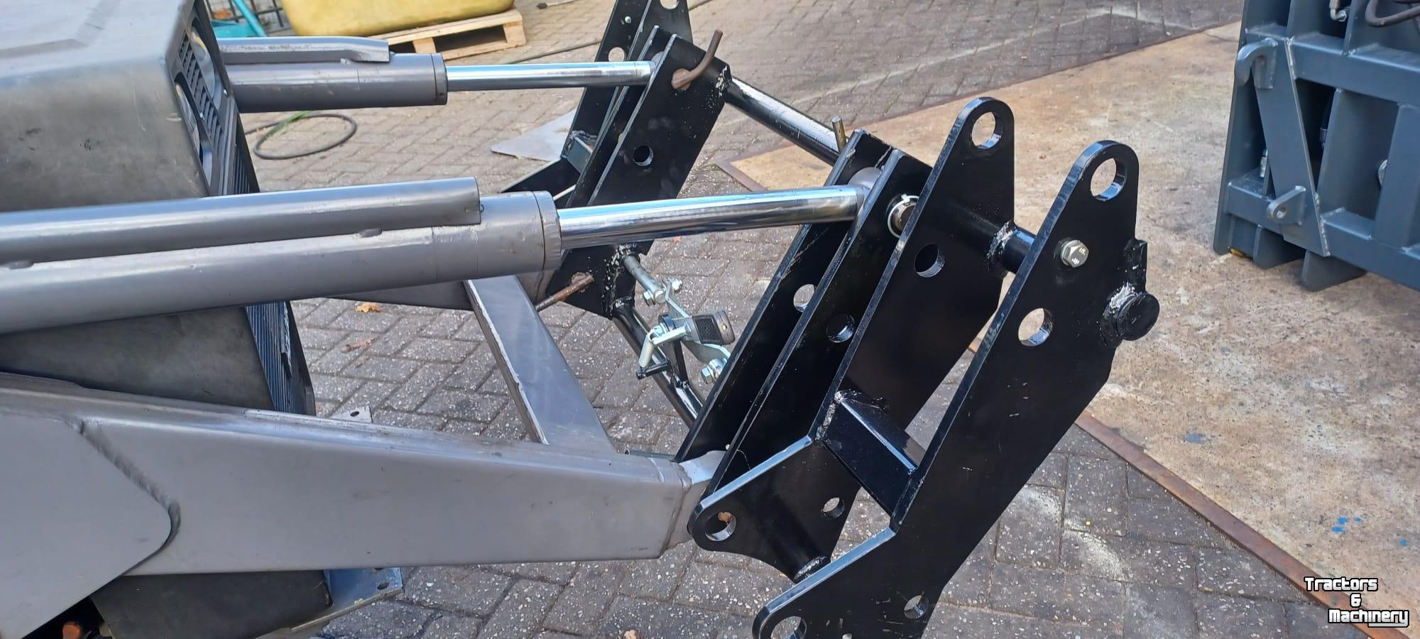 Small-track Tractor Holder a 65