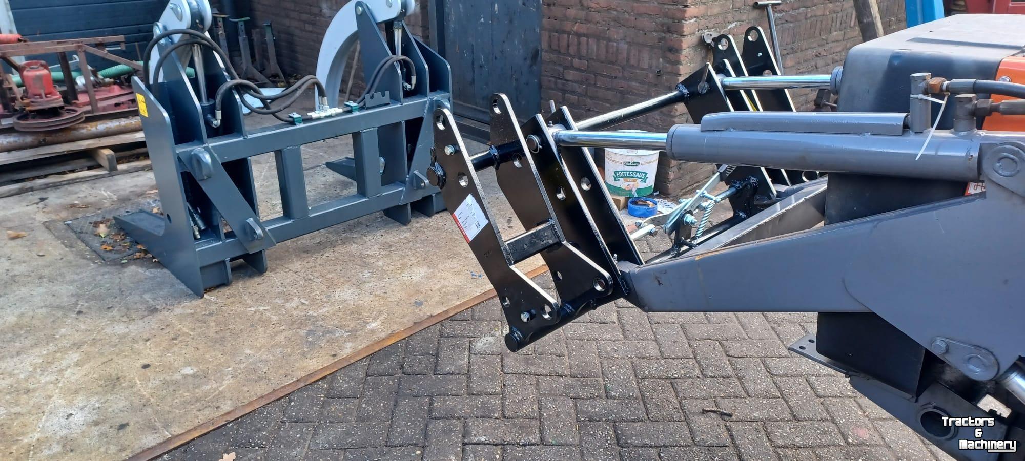 Small-track Tractor Holder a 65