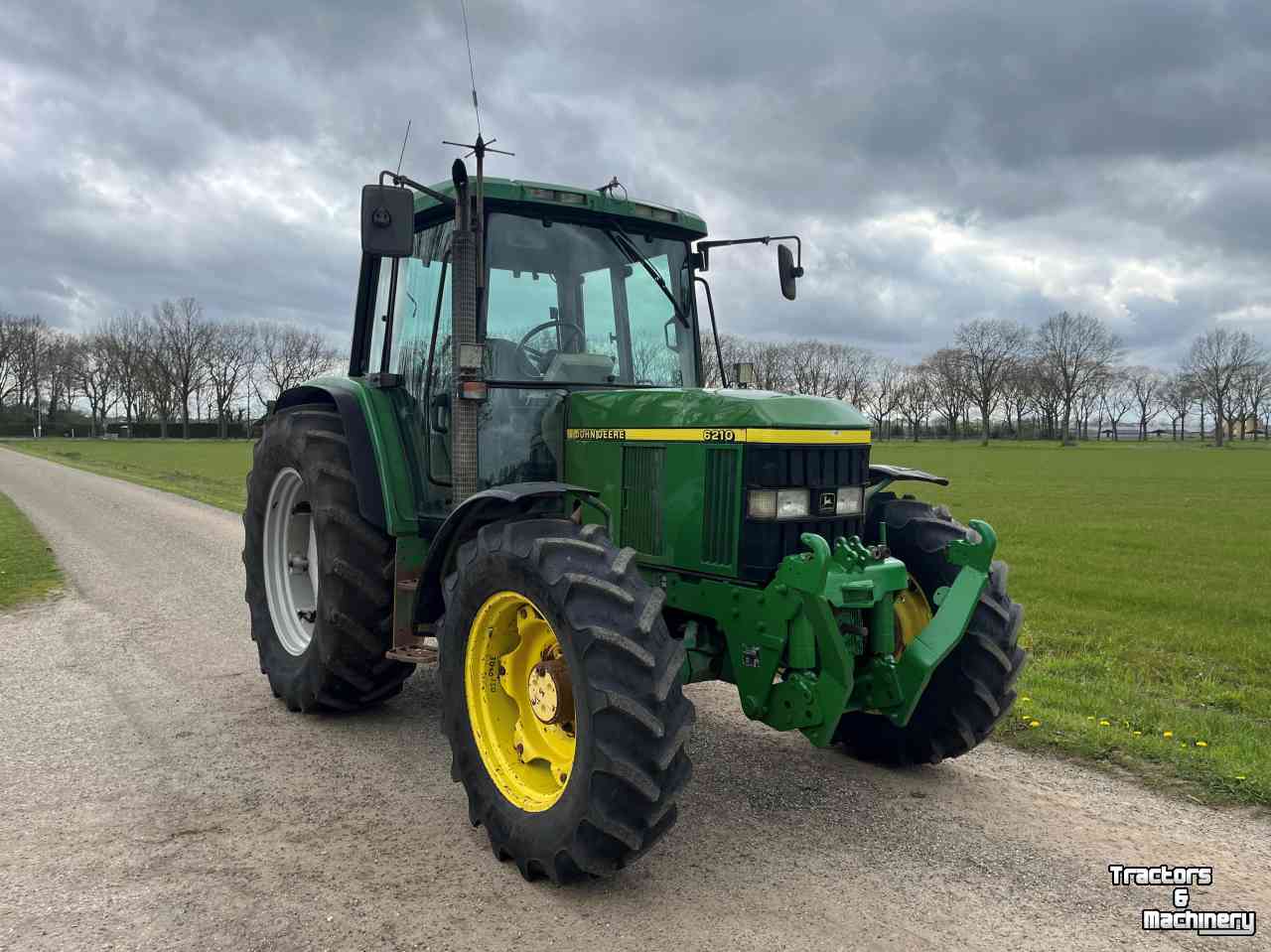 Tractor John Deere 6210 PQ LHR