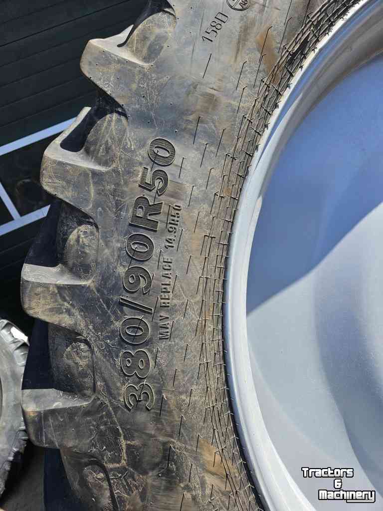 Wheels, Tyres, Rims & Dual spacers Alliance 380/90R50 A-350 op 10- gaats velg