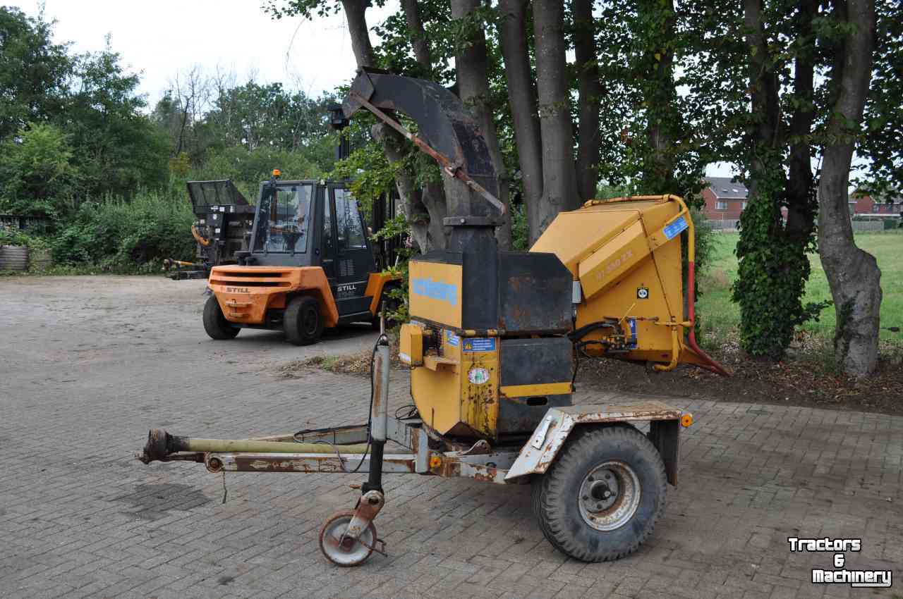 Wood shredder Schliesing 330 ZX