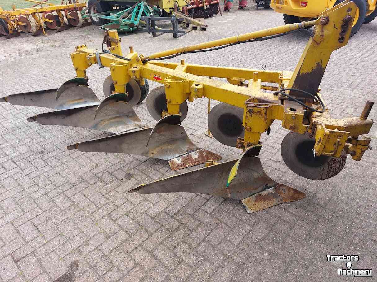 Ploughs Rumptstad 4 schaar rondgaande ploeg