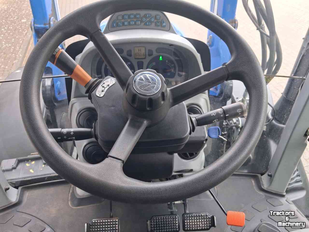 Tractor New Holland T6.140 Autocommand