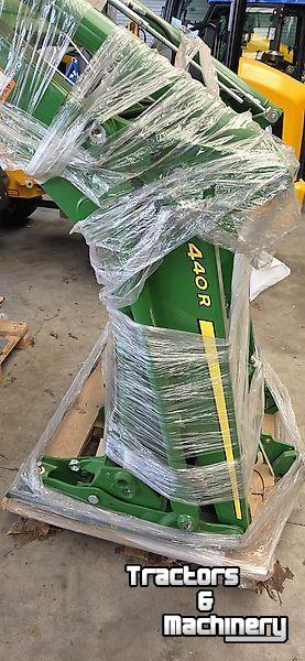 Front-end loader John Deere 440R