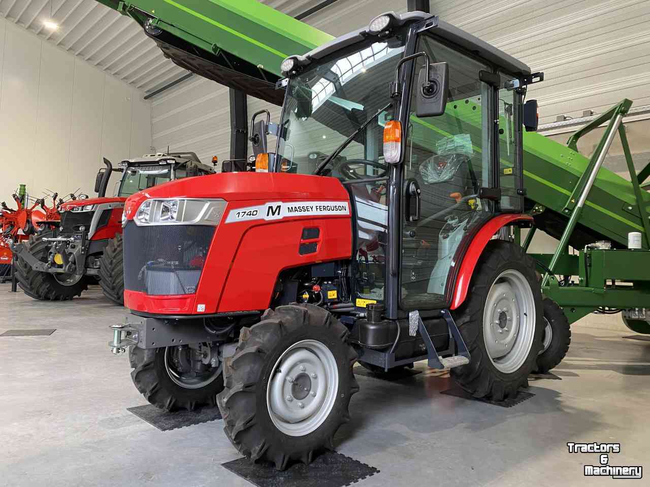 Tractors Massey Ferguson 1740M HC Hydrostatisch