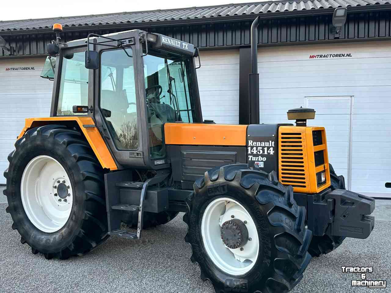 Tractor Renault 145-14