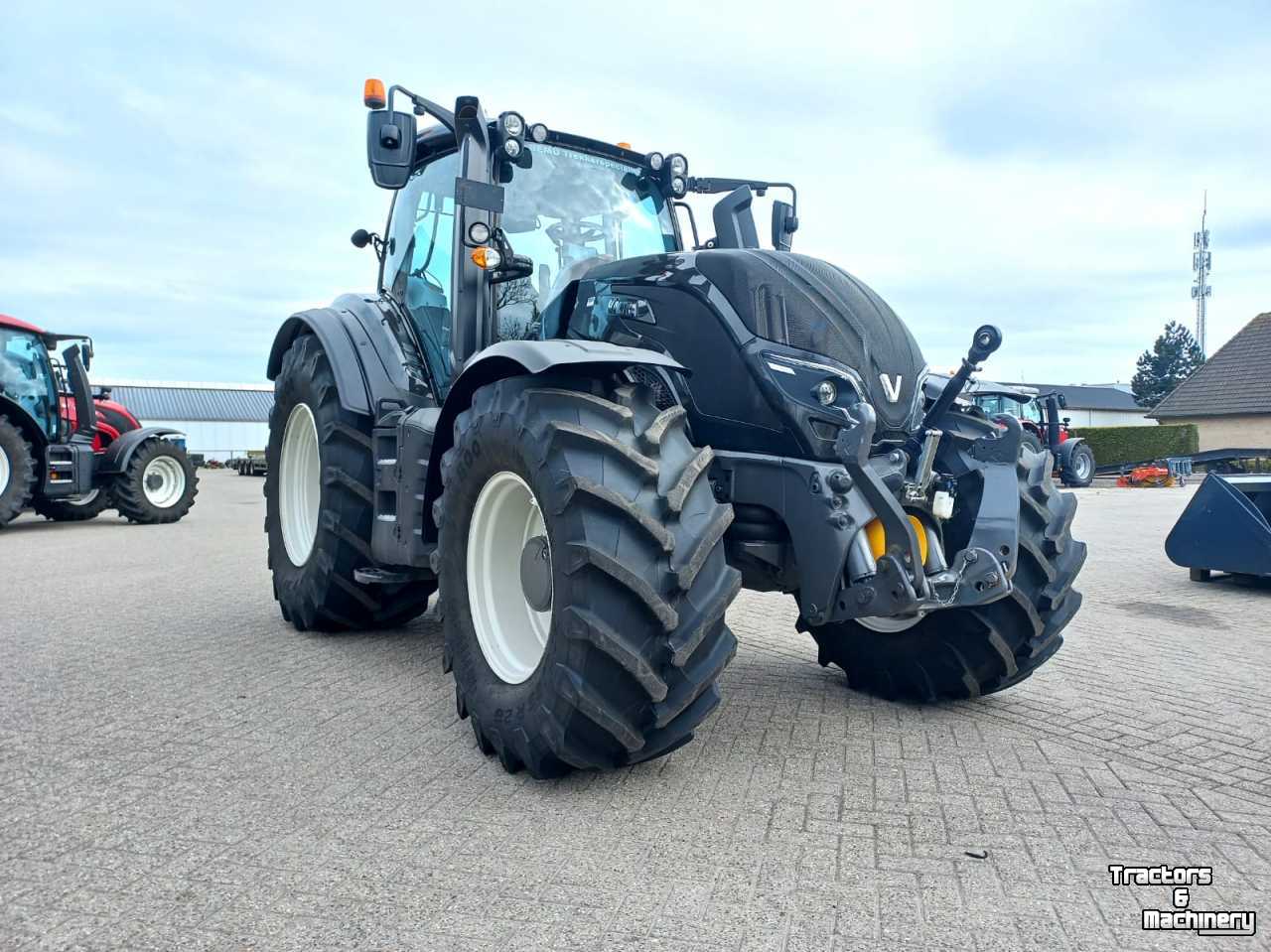Tractors Valtra T174 Direct Smart Touch GPS, 2021, 450 uur!