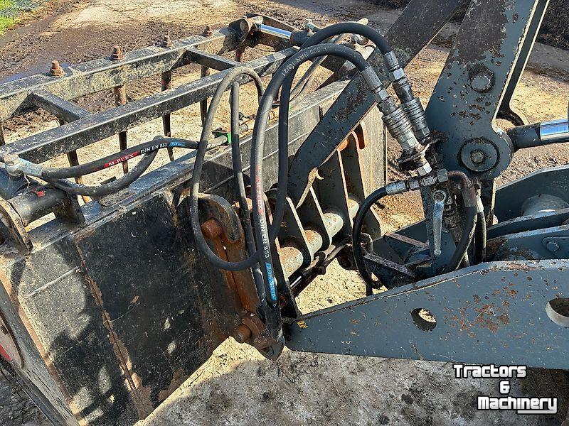 Wheelloader Giant V451T Kniklader