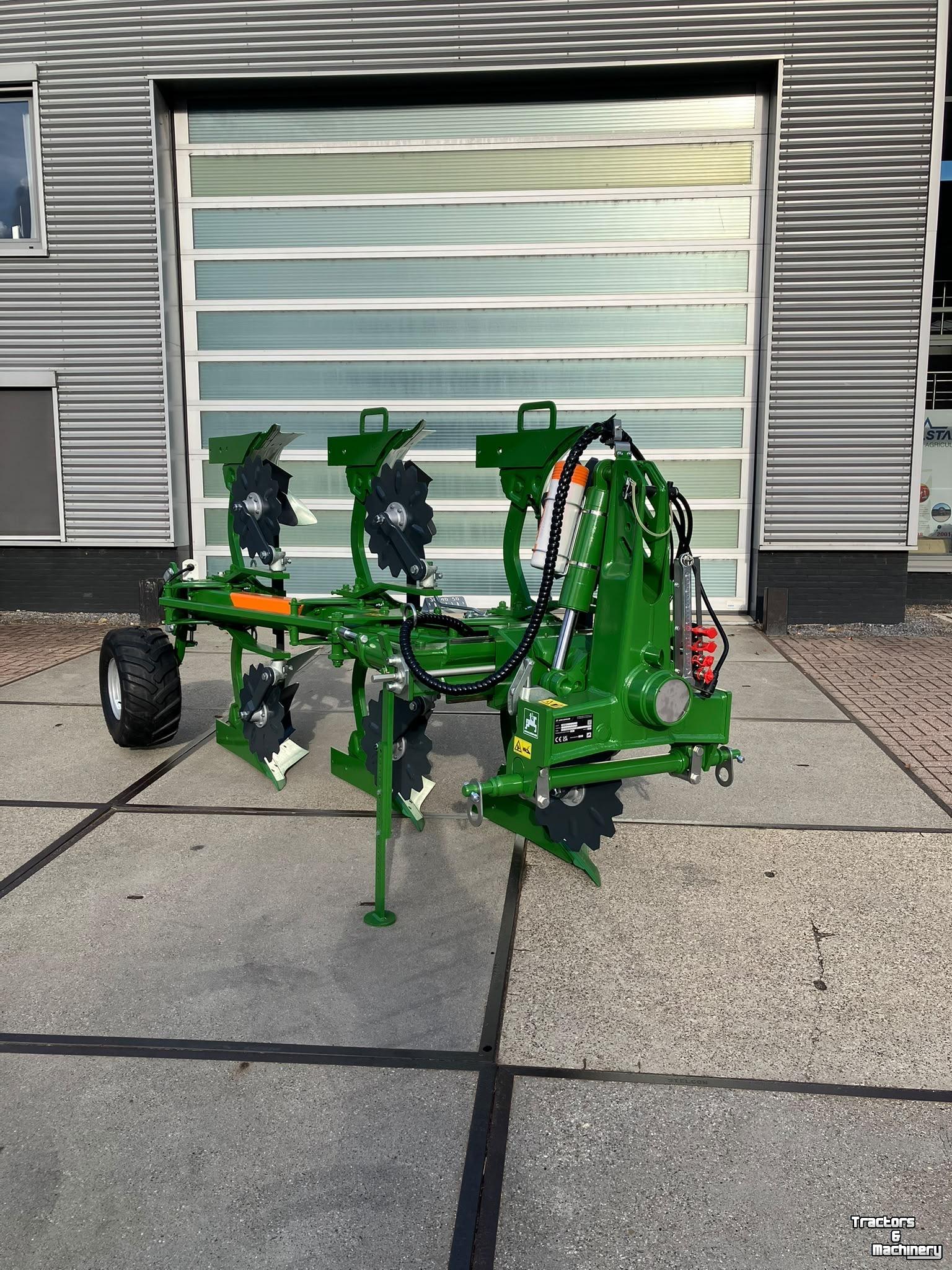 Ploughs Amazone Cayros XMS 3-950 V