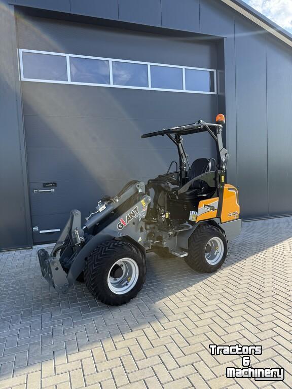 Tractor Giant G2300extra