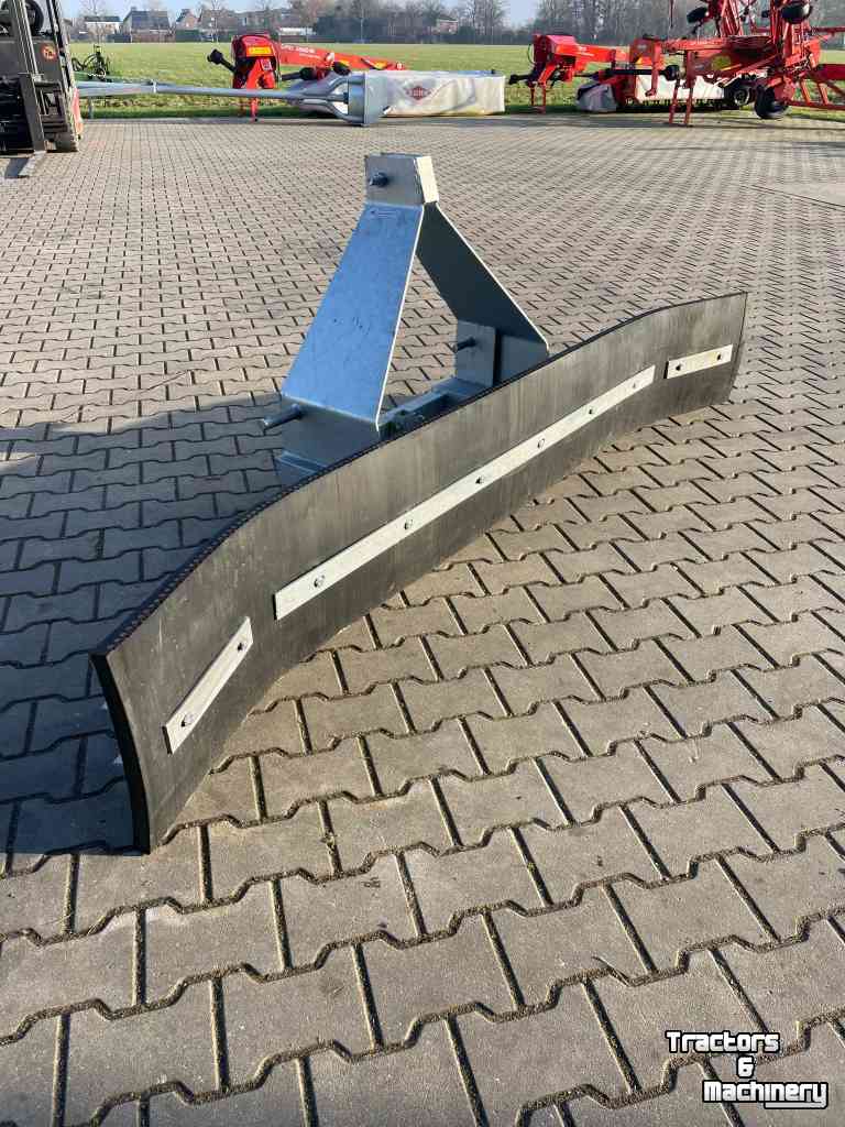 Rubber yard scraper  Rubberen/sneeuw schuif