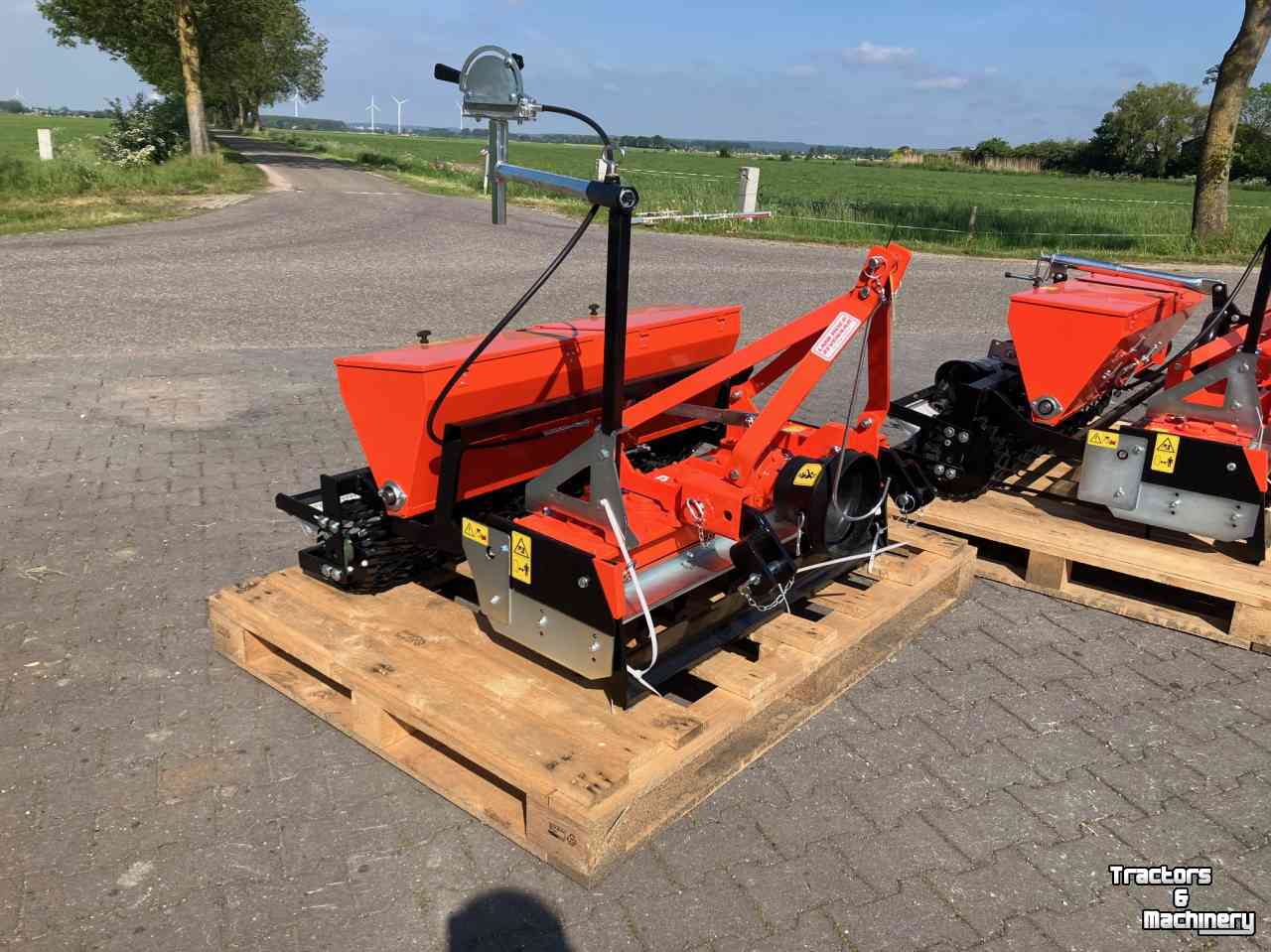 Seed Drill Combination Kubota MTZ120-135,150-170  zaaicombinatie  rotorkopeg zaaimachine  R2