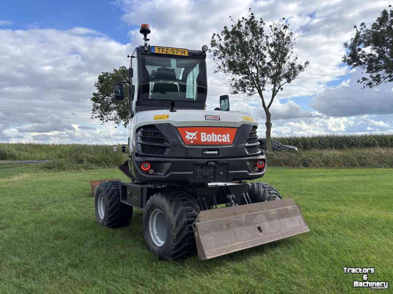 Excavator Bobcat E57W