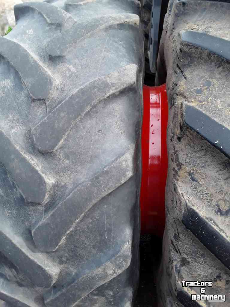 Wheels, Tyres, Rims & Dual spacers Molcon 14.9R28