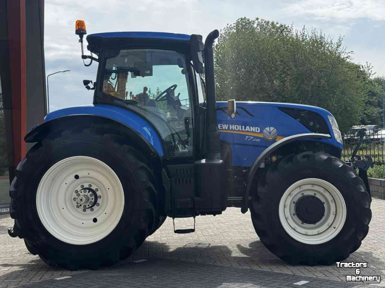 Tractor New Holland T7.245PC Stage V Fronthef Lucht Hydr rem  GPS 50km