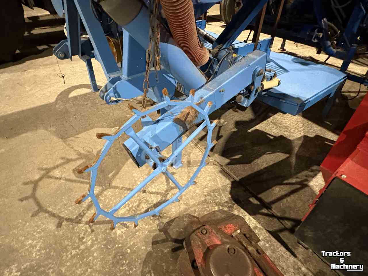 Seed drill Pneusej  FT1 front zaaitank met gewicht
