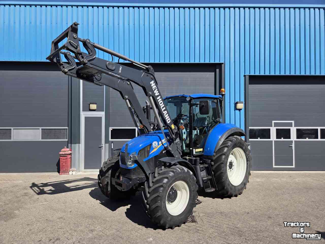 Tractor New Holland T5.95 EC