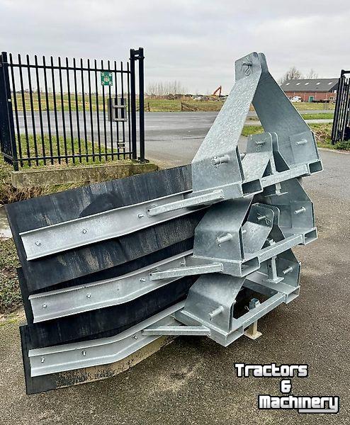 Rubber yard scraper  Kemp - Rubberschuif URS 260
