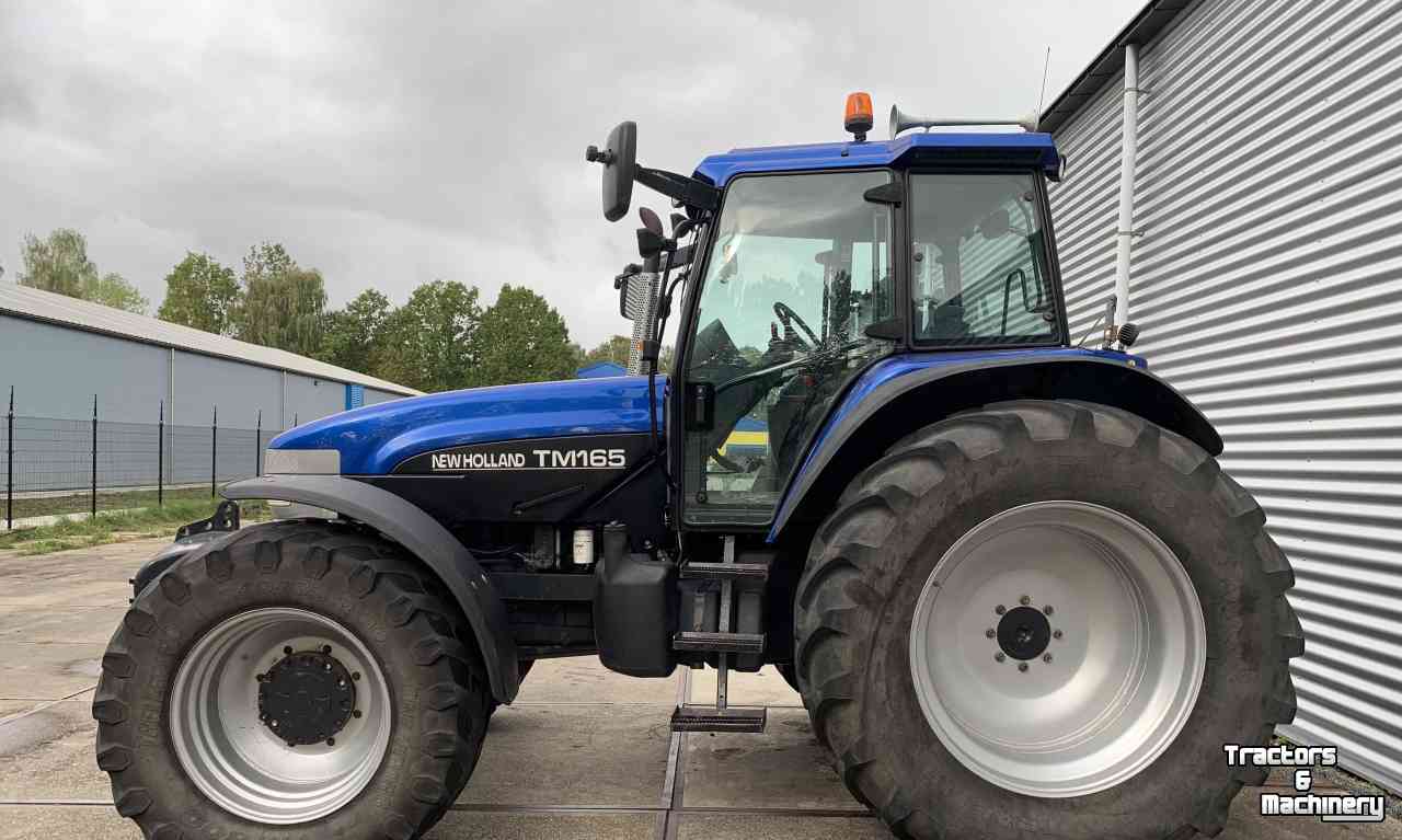 Tractors New Holland TM165 PC