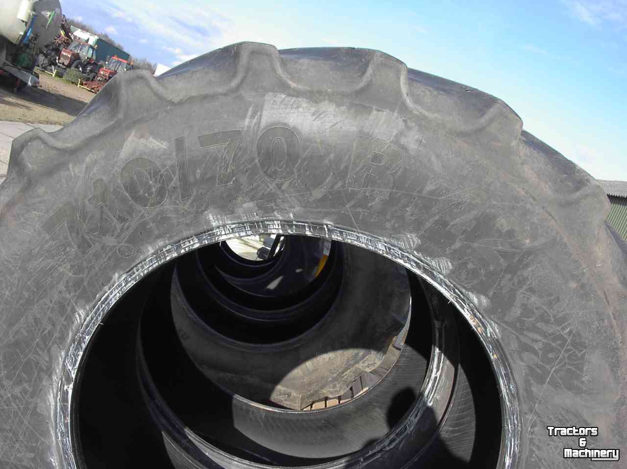 Wheels, Tyres, Rims & Dual spacers Mitas 710/70  x 42