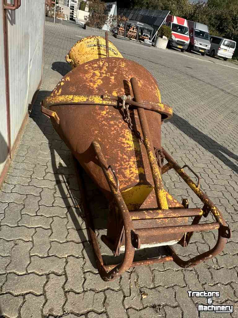 Concrete skips Beco 500 liter betonkubel