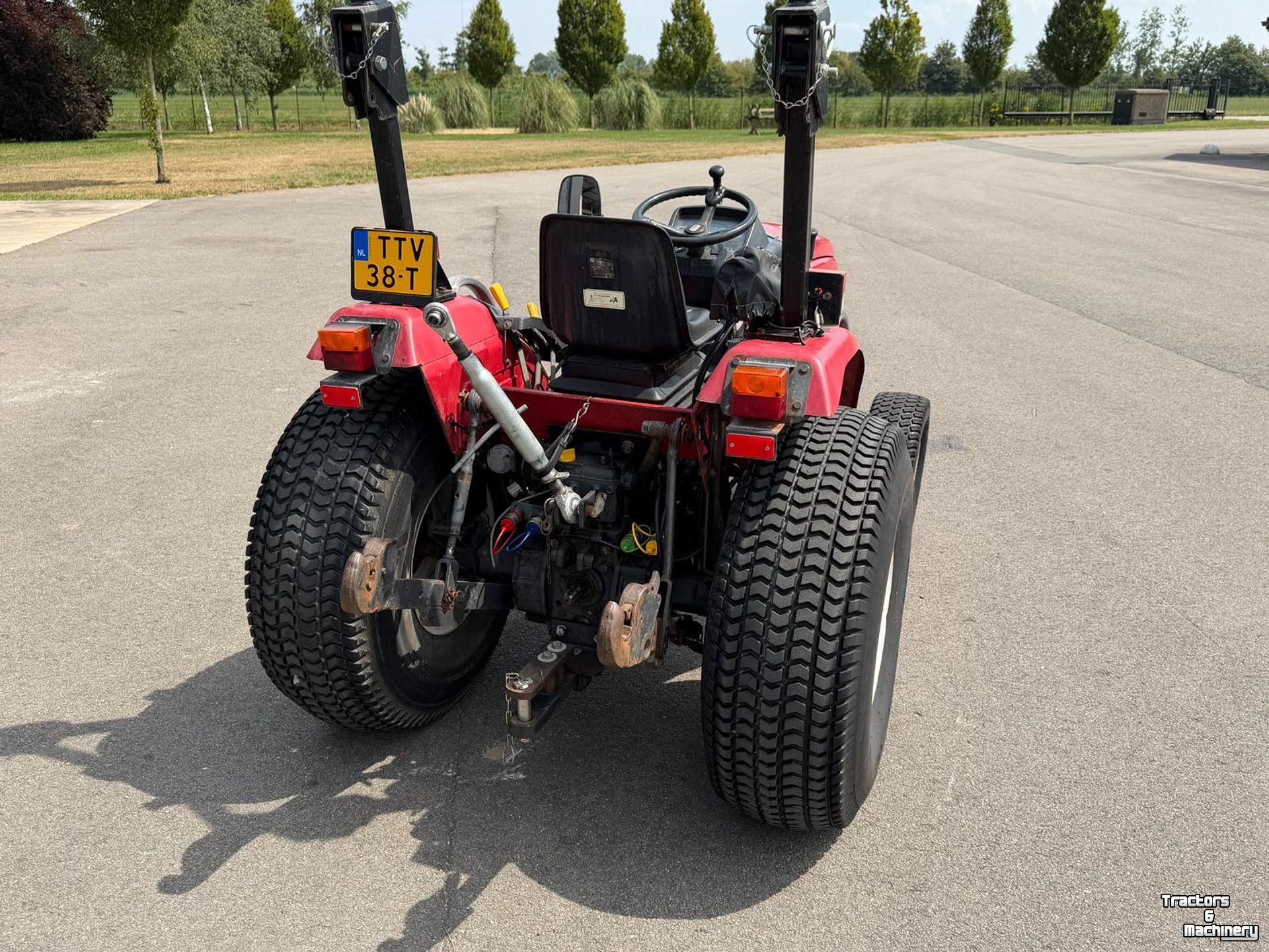Small-track Tractor Shibaura ST333H Hydrostaat