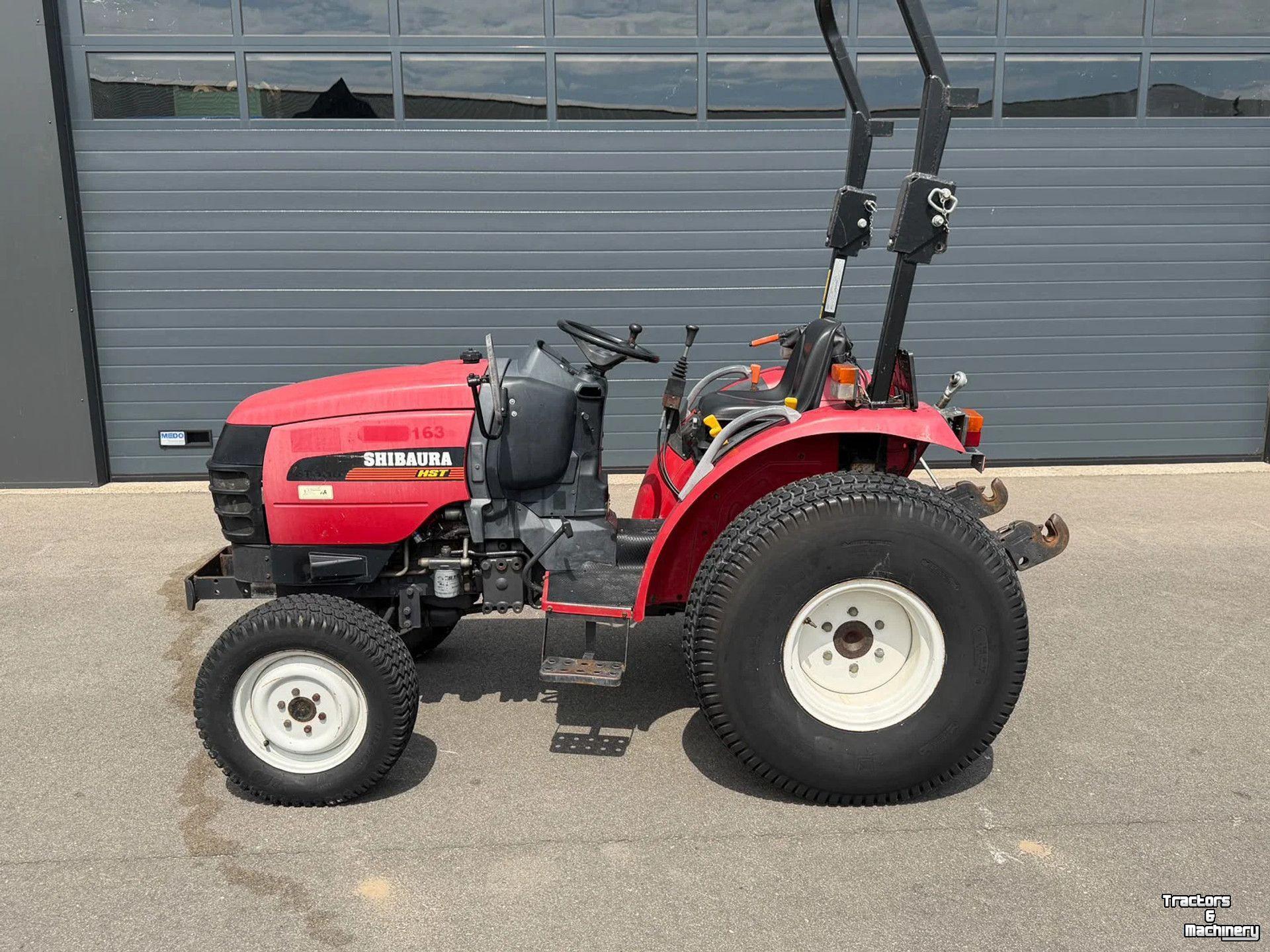 Small-track Tractor Shibaura ST333H Hydrostaat