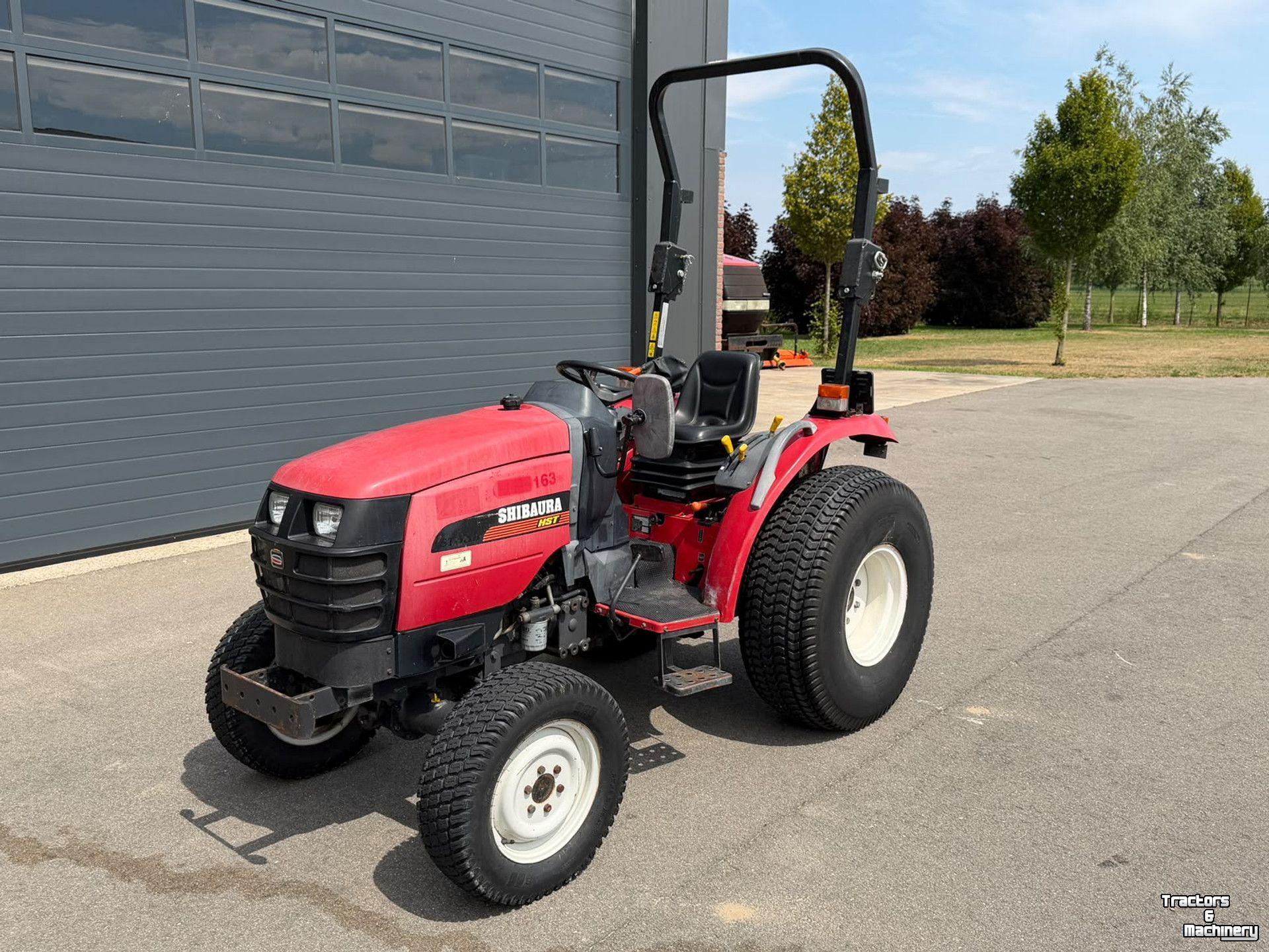 Small-track Tractor Shibaura ST333H Hydrostaat
