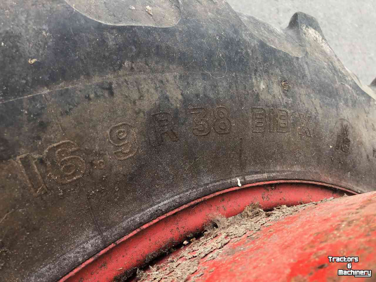 Wheels, Tyres, Rims & Dual spacers Michelin 16.9 x38