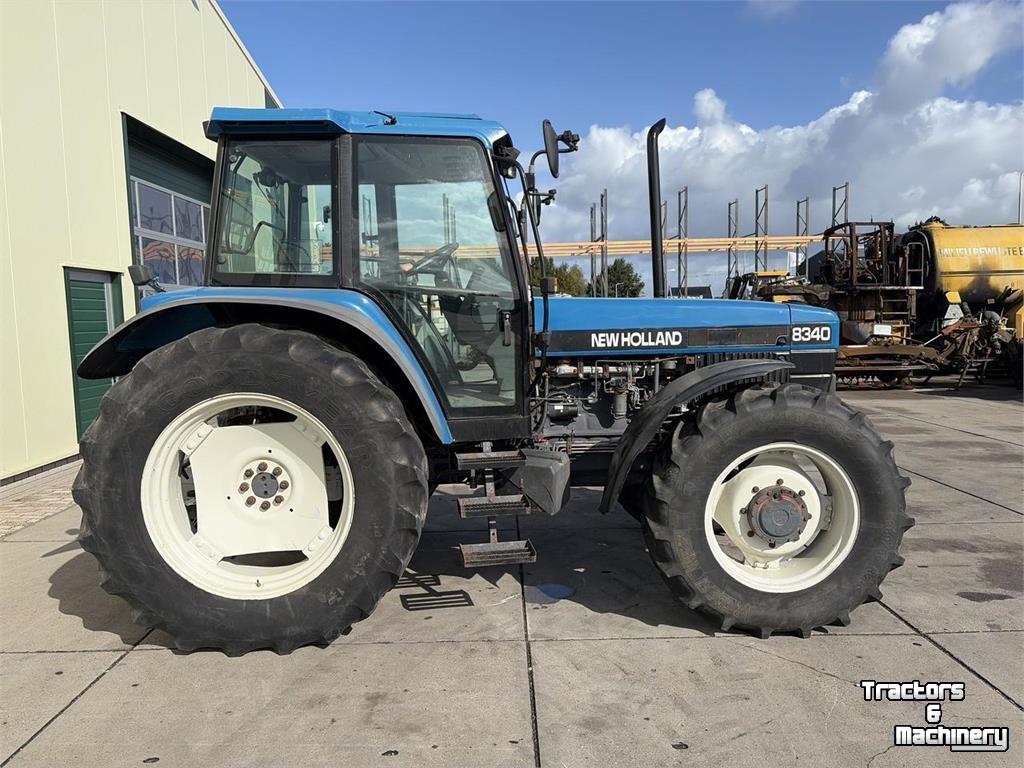 Tractor New Holland 8340 SLE