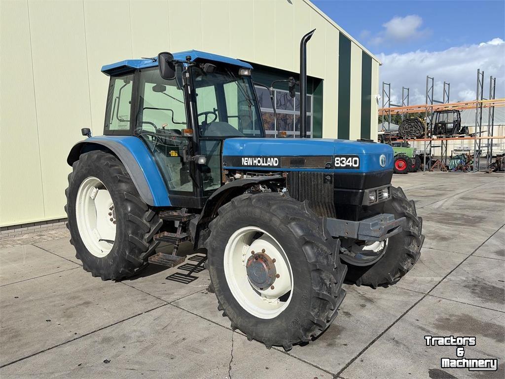 Tractor New Holland 8340 SLE