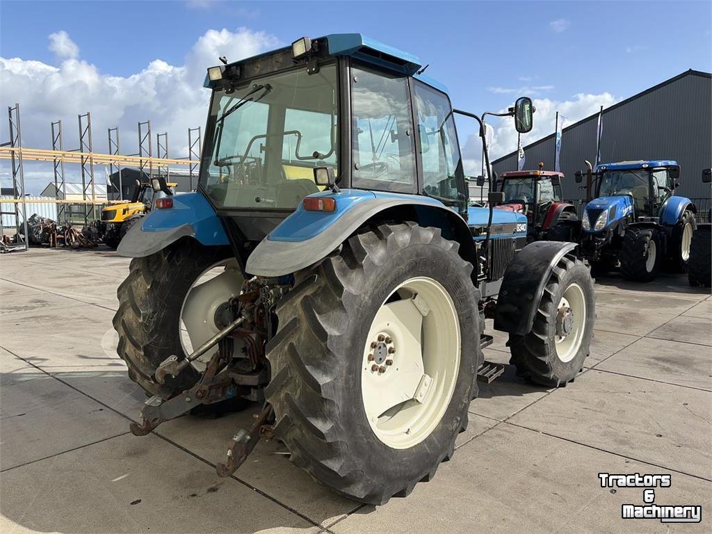 Tractor New Holland 8340 SLE