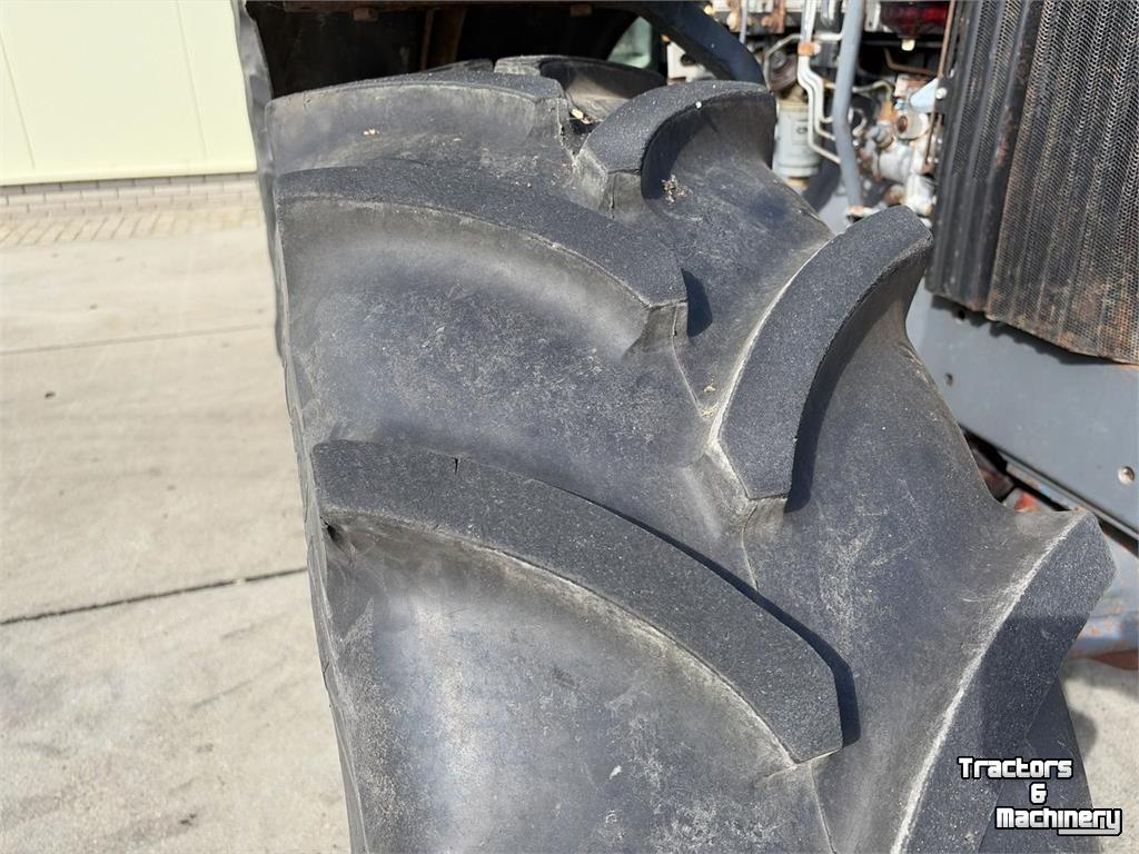 Tractor New Holland 8340 SLE