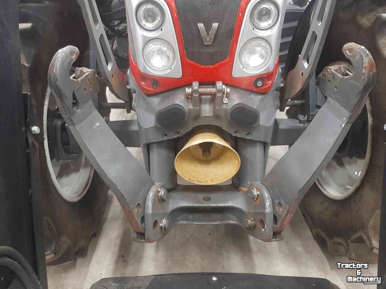 Tractors Valtra N143