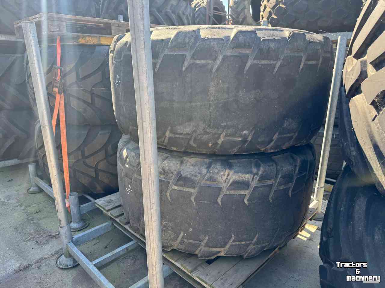 Wheels, Tyres, Rims & Dual spacers  24 X 20,5 Wiel   vgm-beco-veenhuis