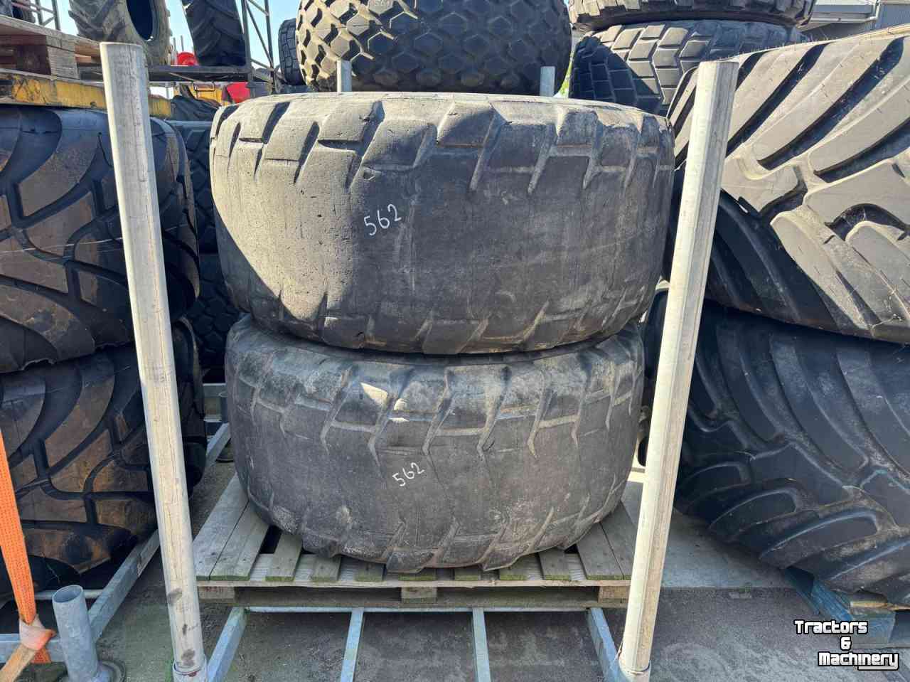 Wheels, Tyres, Rims & Dual spacers  24 X 20,5 Wiel   vgm-beco-veenhuis