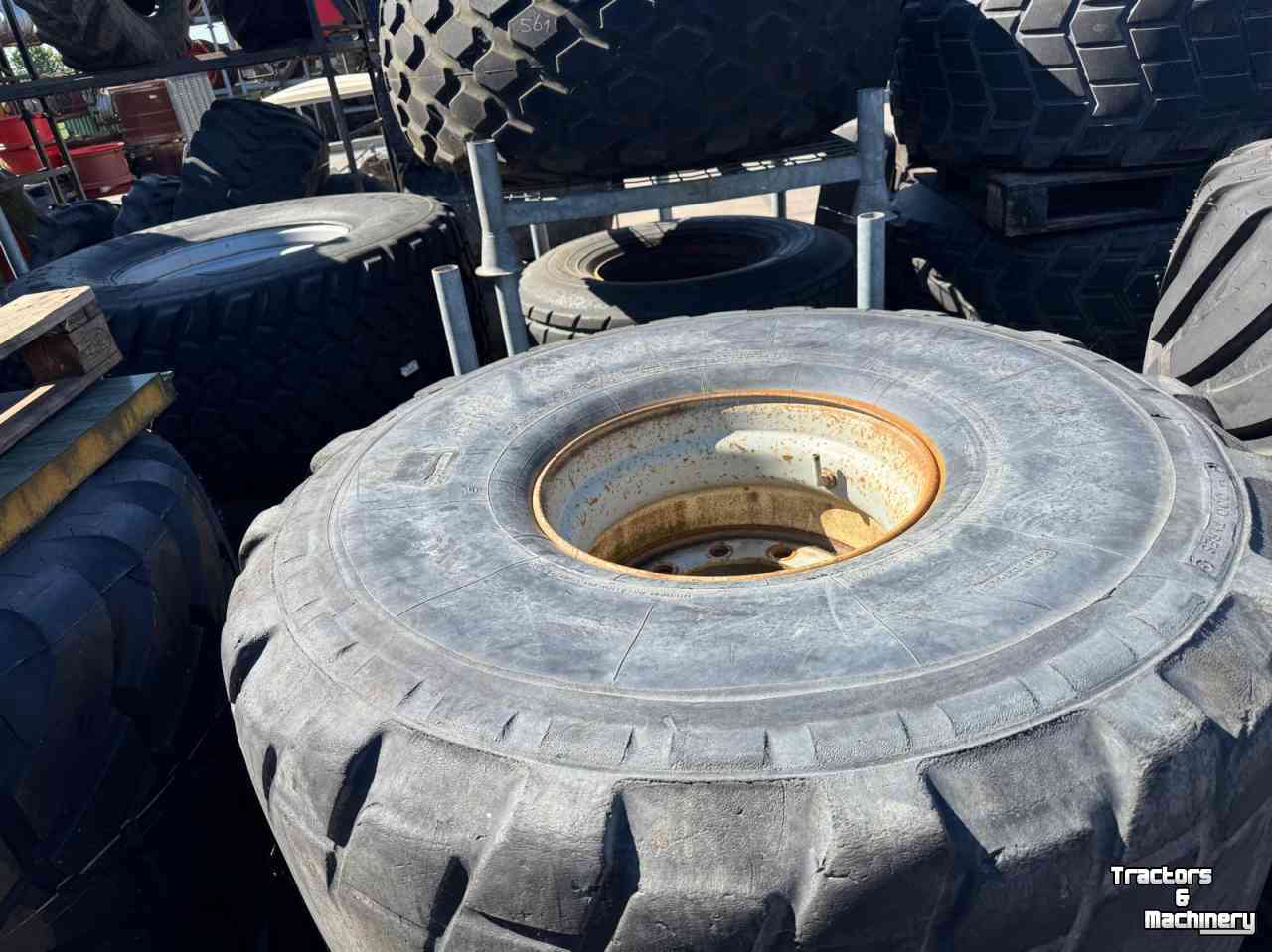 Wheels, Tyres, Rims & Dual spacers  24 X 20,5 Wiel   vgm-beco-veenhuis