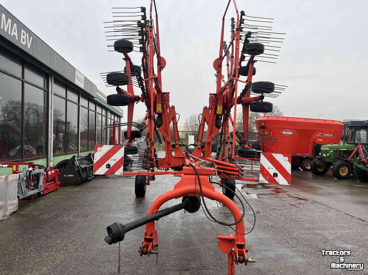 Rake Kuhn GA 8121