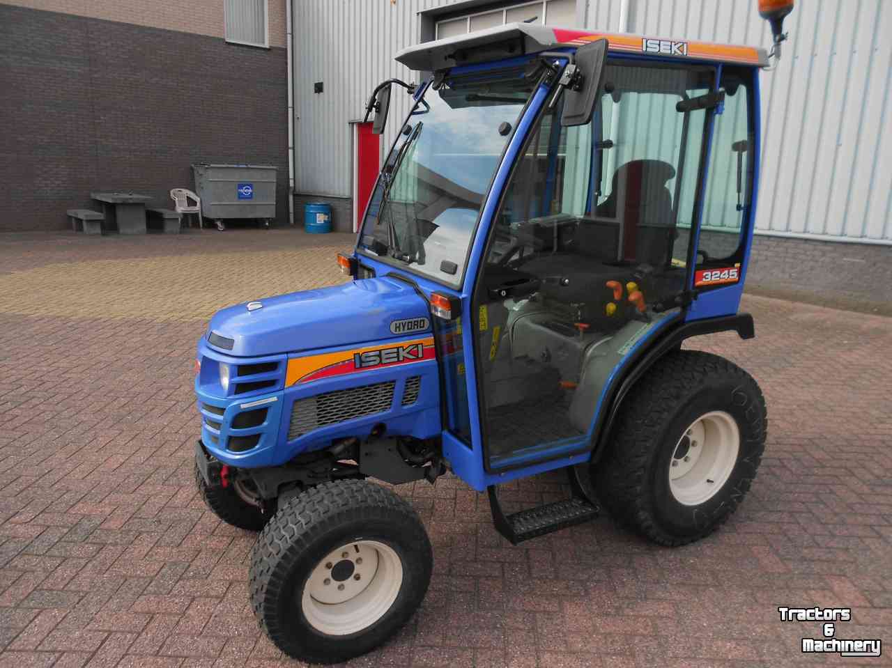 Horticultural Tractors Iseki 3245