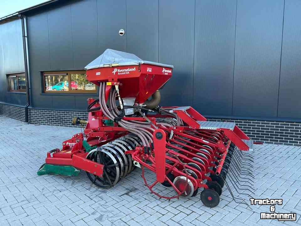 Seed drill Kverneland Zaaicombinatie Rotorkopeg NG-M 140 & DA Pneumatische zaaimachine