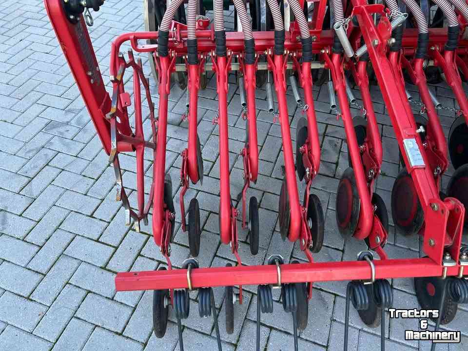 Seed drill Kverneland Zaaicombinatie Rotorkopeg NG-M 140 & DA Pneumatische zaaimachine