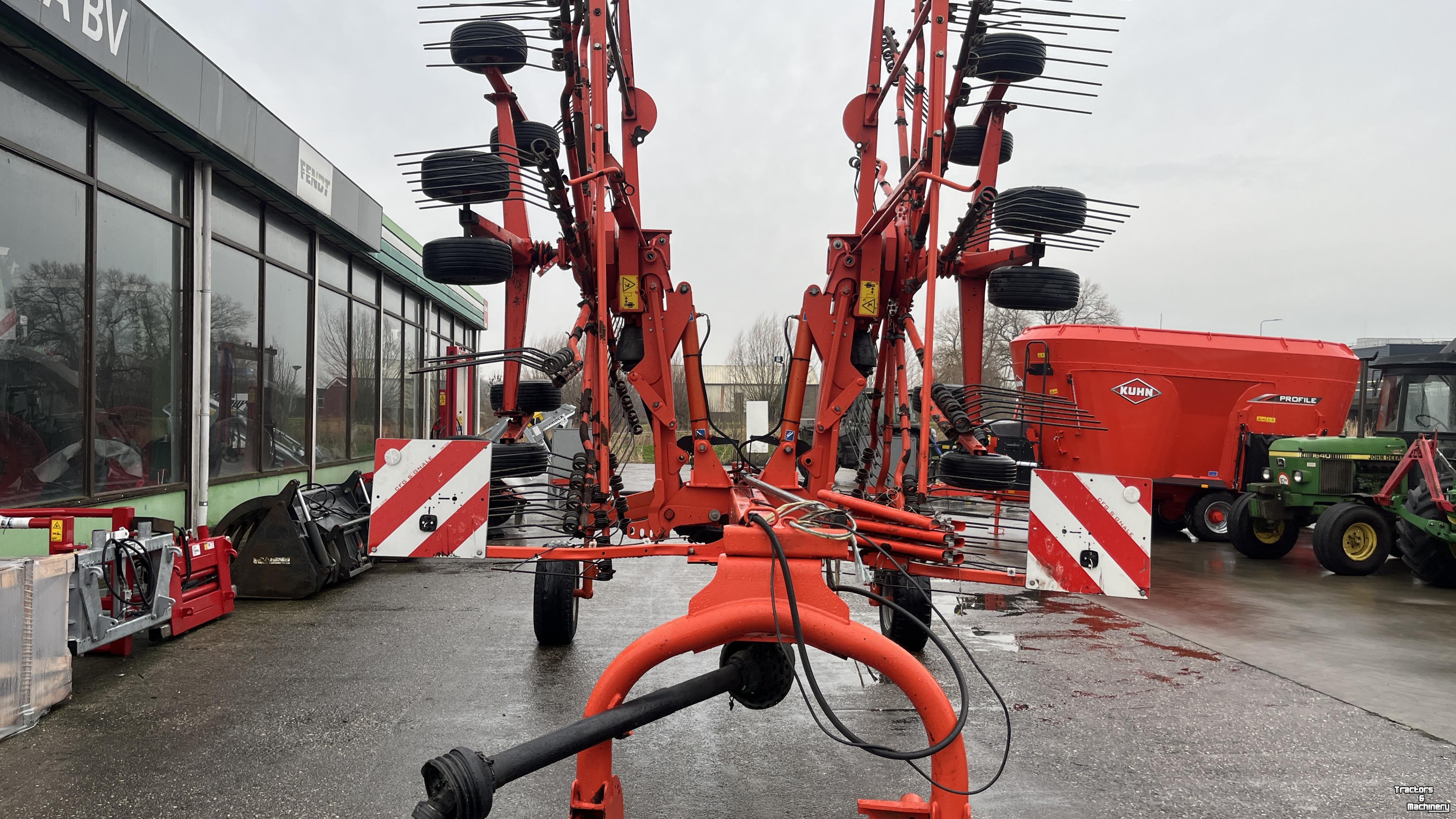 Rake Kuhn Kuhn GA 8121