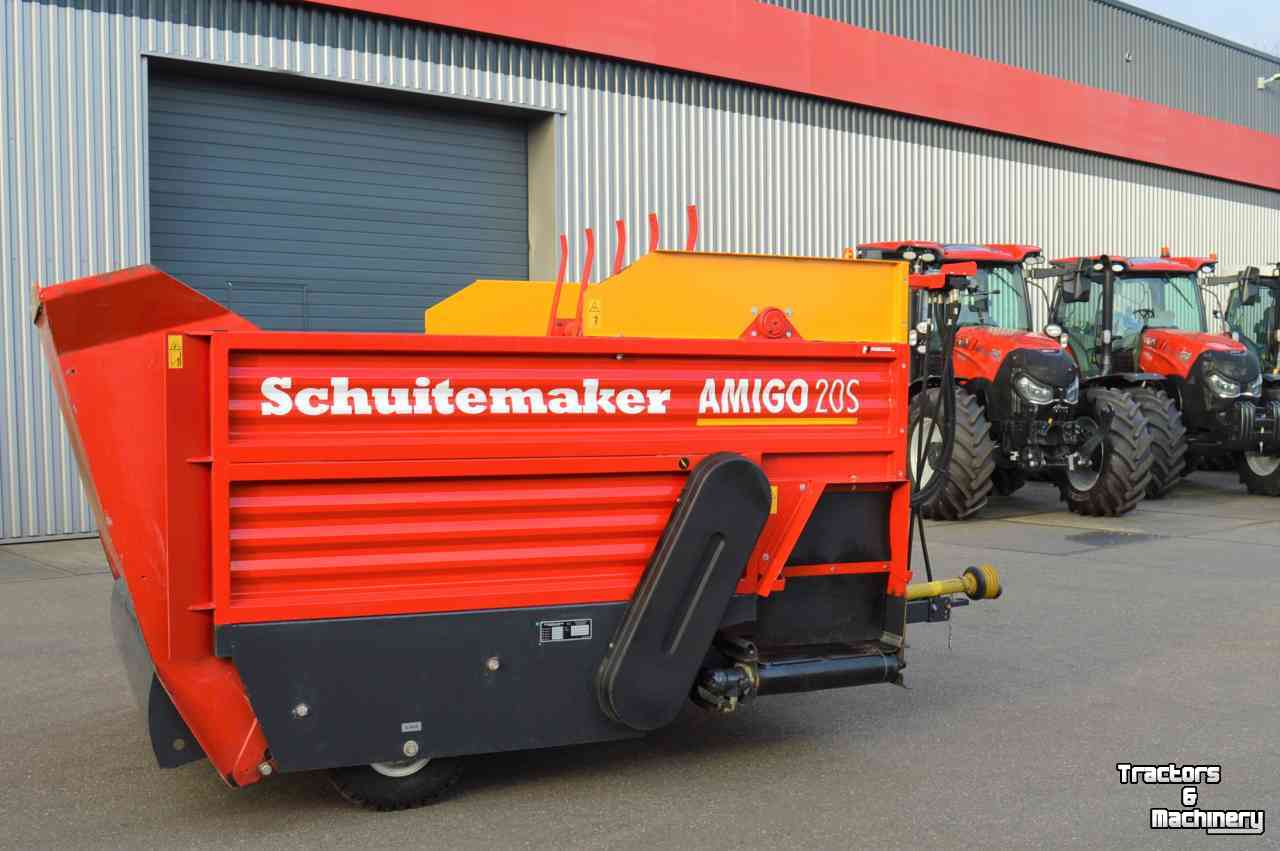 Silage-block distribution wagon Schuitemaker Amigo 20S ZEER NETJES