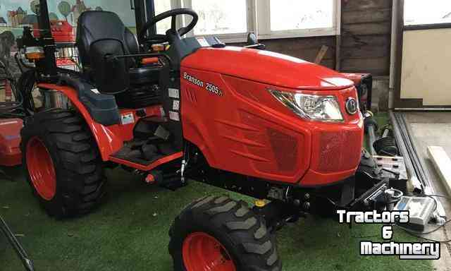 Horticultural Tractors Branson 2505 Compact tractor