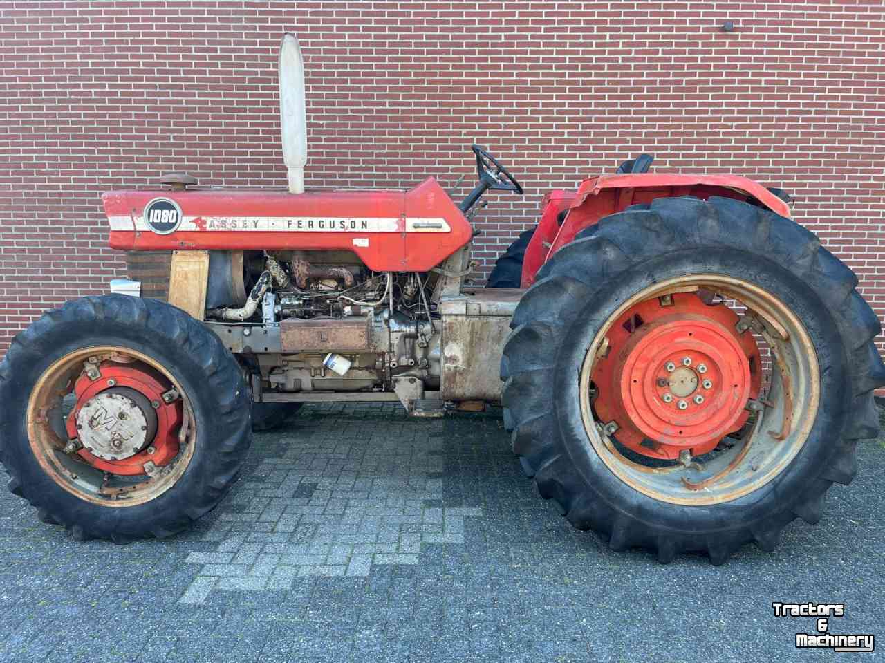 Oldtimers MF 1080 4wd