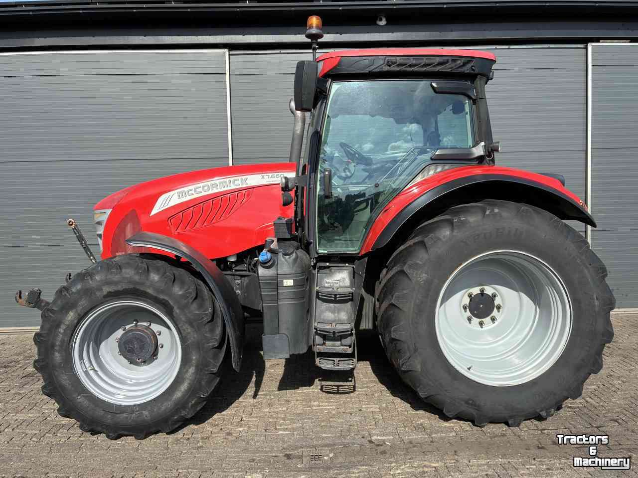 Tractor McCormick X7.660