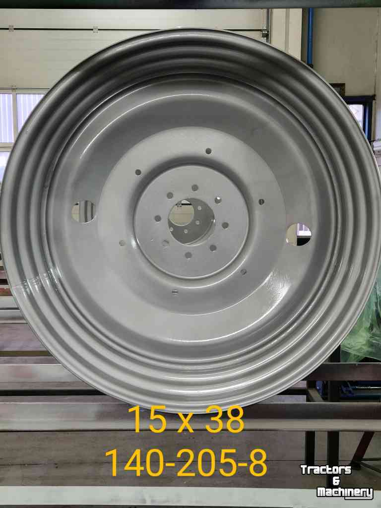 Wheels, Tyres, Rims & Dual spacers Case 15X38