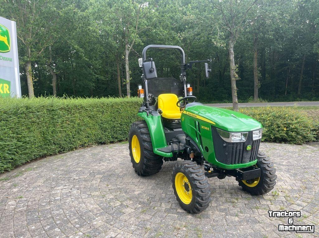 Small-track Tractor John Deere 3038E