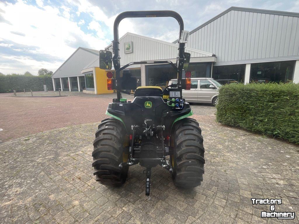 Small-track Tractor John Deere 3038E